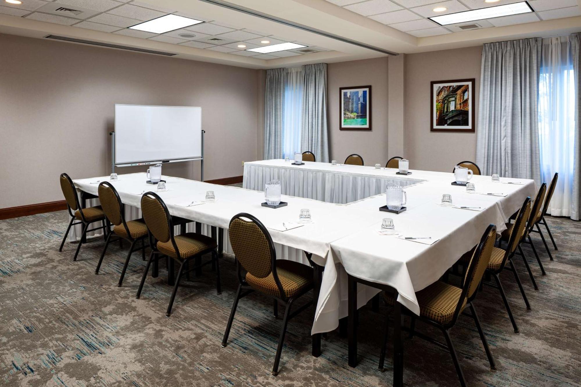 Hilton Garden Inn Chicago O'Hare Airport Des Plaines Esterno foto